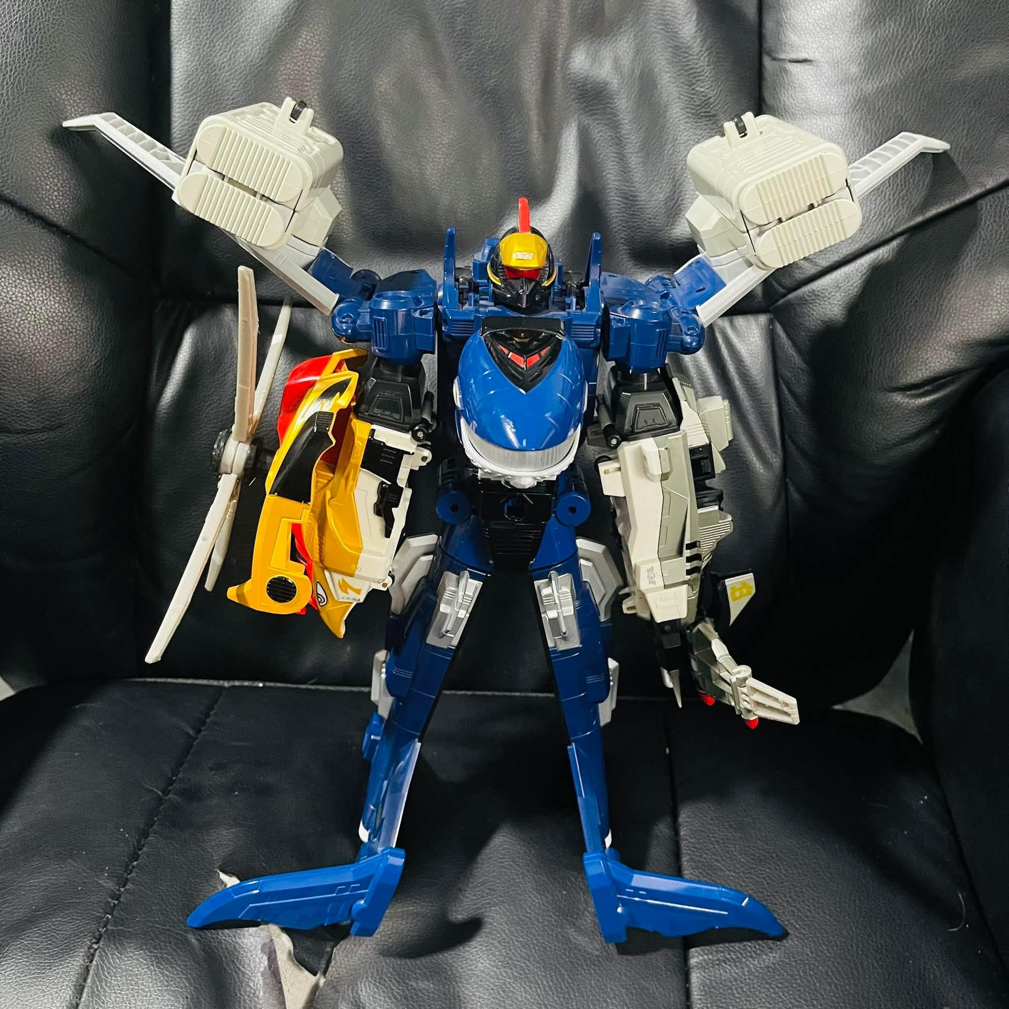 Mach Megazord from Power Rangers RPM DX Seiku-Oh toy collectible, inspired by Engine Sentai Go-onger, Megazord action figure for fans and collectors&quot;