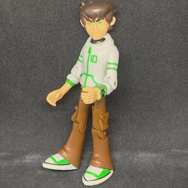 Figure Ben Tennyson 
 Ben 10 Omniverse