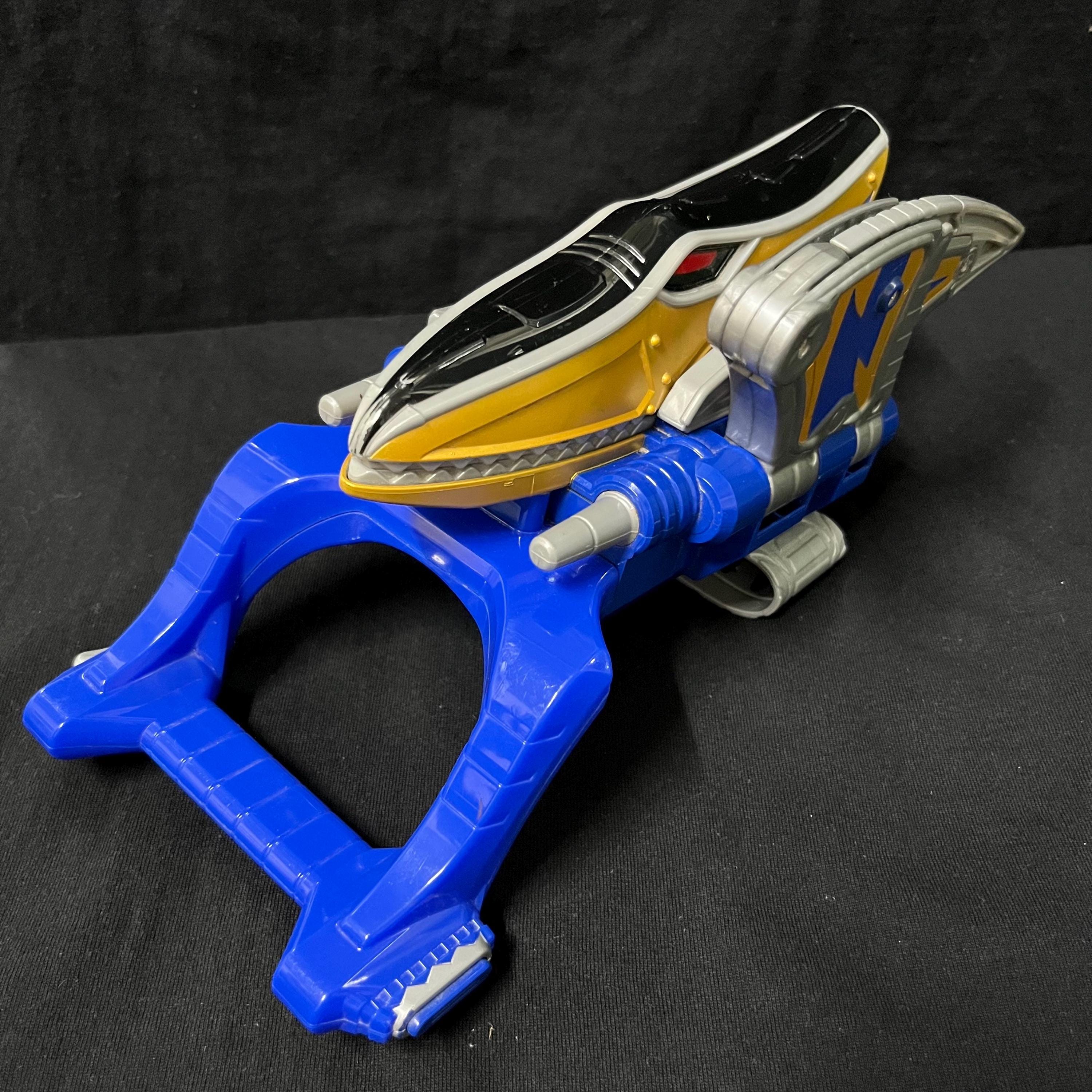 Collectible Power Rangers Dino Super Charge 2016 DX Gaburi Changer Gold Ptera Morpher Zyuden Sentai Kyoryuger Dino Charge Roleplay Accessory